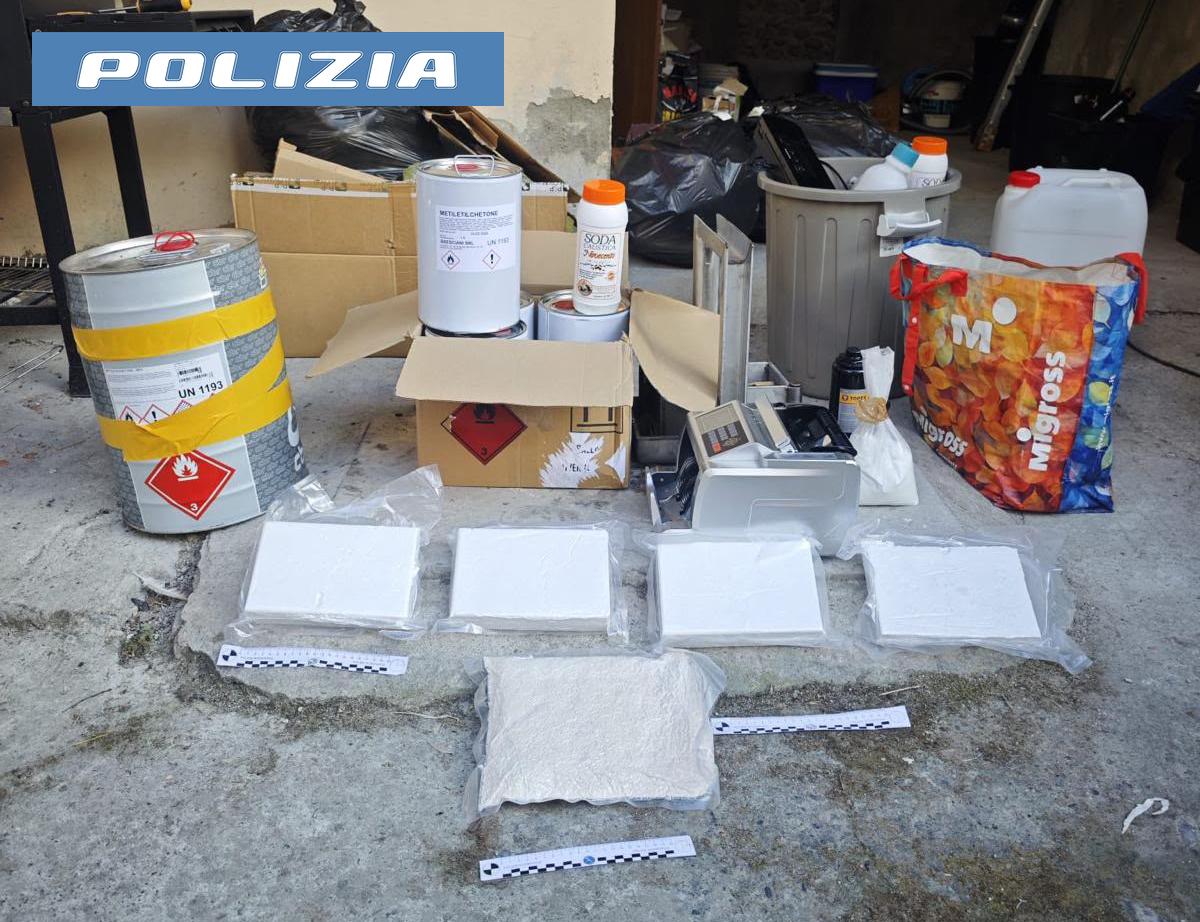 Dalle strade di Ferrara al Novarese: sequestrati 4,8 chili di cocaina