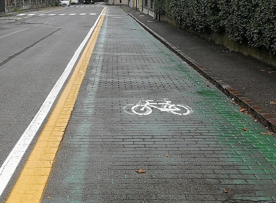 Dopo la petizione il Comune annuncia: «Si farà la ciclabile Modena-San Damaso»
