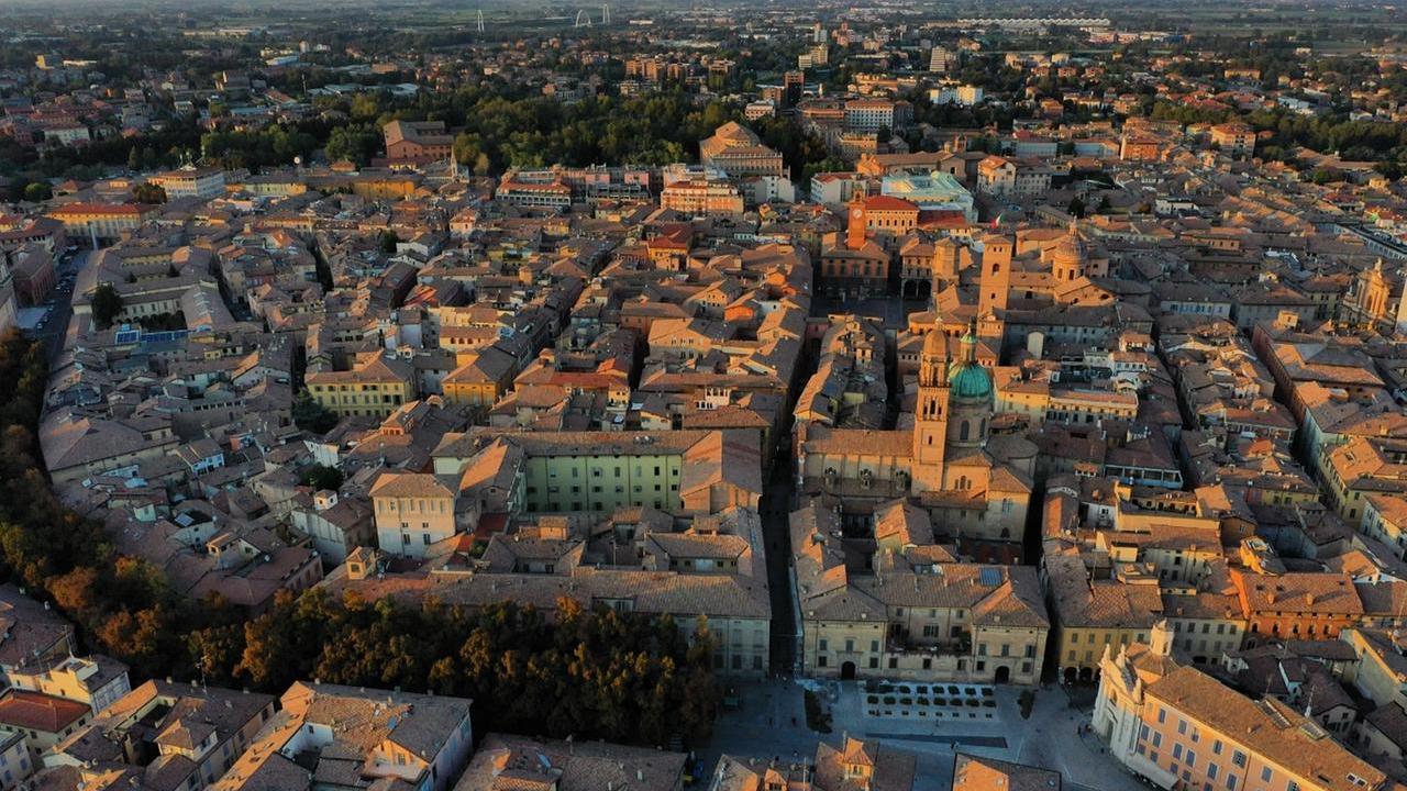Turismo, Reggio Emilia cresce: in aumento i visitatori stranieri e i pernottamenti