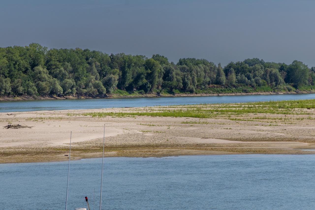 Nessun sollievo per il fiume Po dopo le piogge, sempre meno acqua: Ferrara in allerta