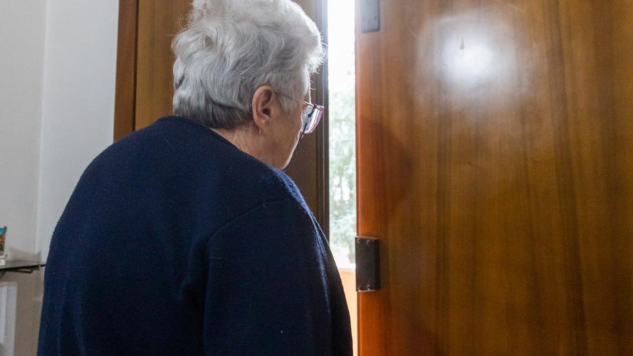 Lucca, truffa del finto finanziere: coppia condannata - I nomi 