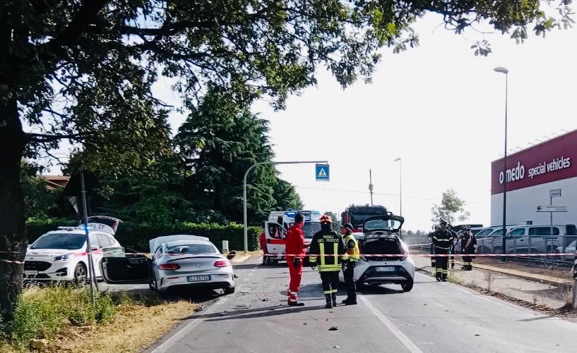 Scontro frontale tra due auto a Bibbiano: in ospedale una donna di 36 anni
