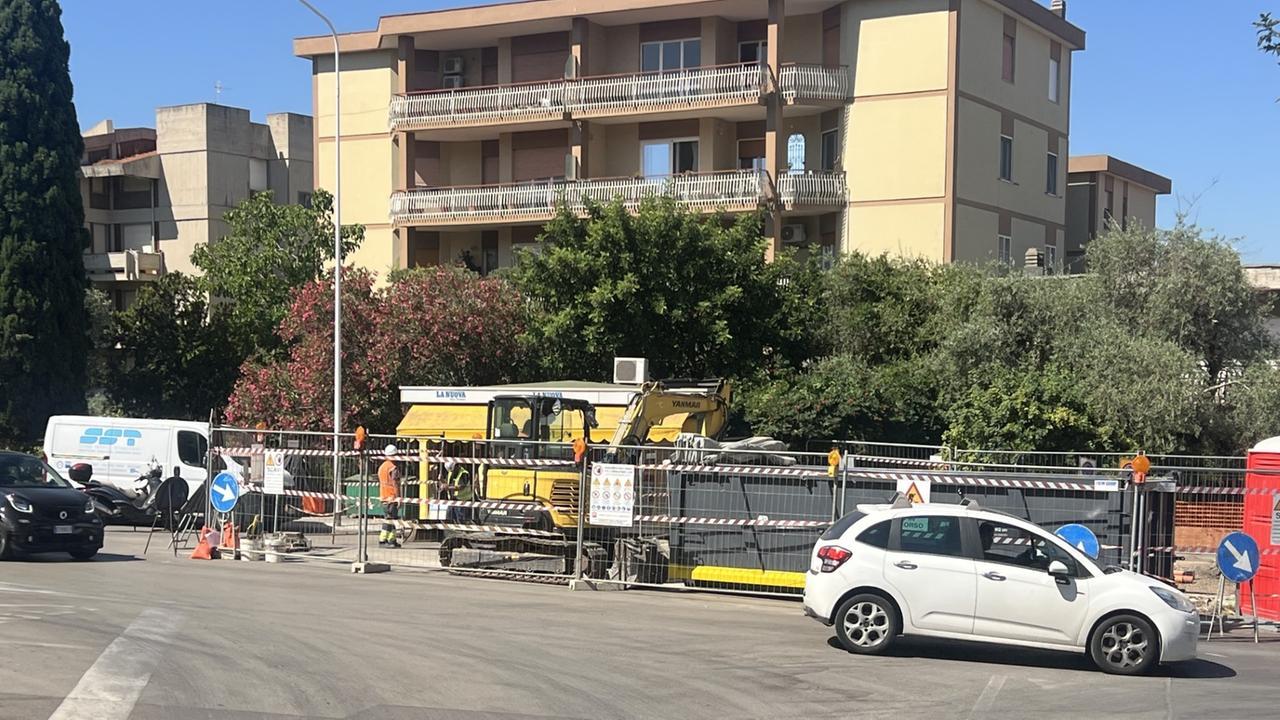 Sassari, distributore di carburante chiuso e abbandonato: partono i lavori