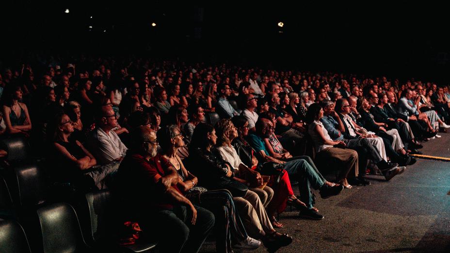 La platea gremita in una delle serate (foto di Francesco Danti)