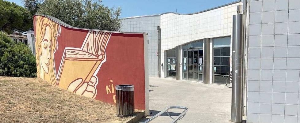 
	L&rsquo;esterno della biblioteca comunale (foto d&rsquo;archivio)

