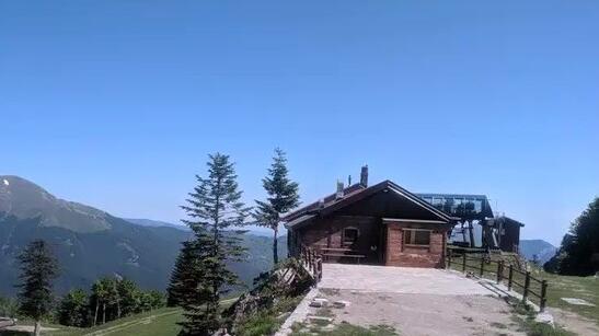 Con gli occhi al monte La Nuda: il rifugio riapre grazie a una scelta di cuore