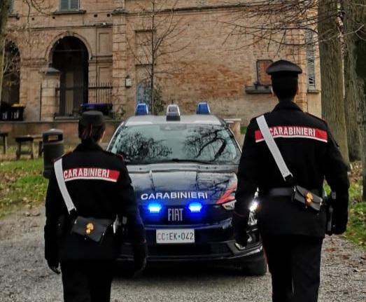 Picchia la compagna incinta: per un 48enne scatta il braccialetto elettronico