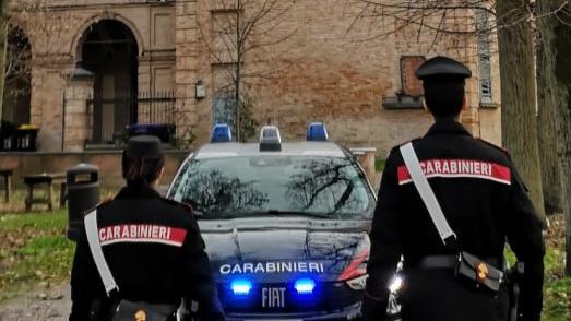 Picchia la compagna incinta: per un 48enne scatta il braccialetto elettronico