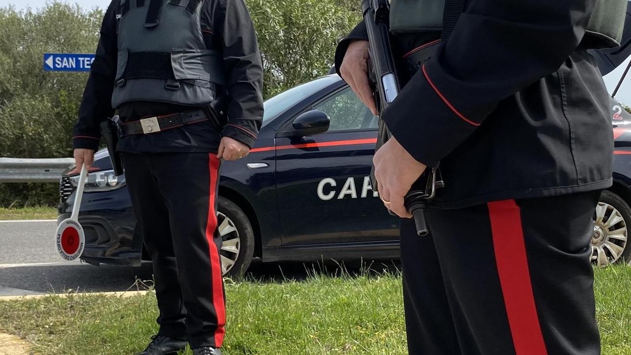 Hashish e contanti nell’armadio di casa, arrestato 22enne