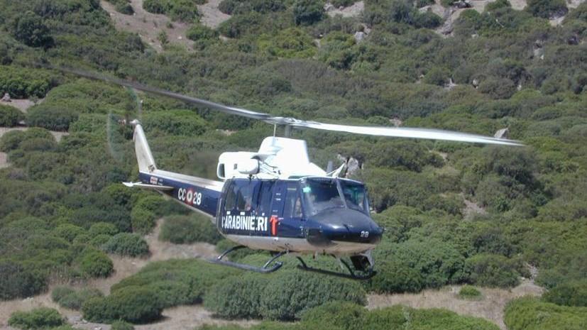Omicidio all’alba, 35enne ucciso con una fucilata al petto: è caccia all’uomo