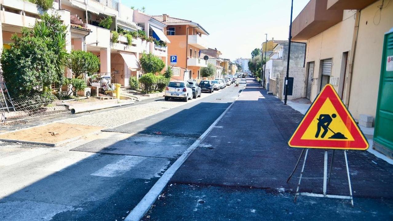 Olbia, via Cesti è un cantiere infinito: «Troppi disagi, terminate i lavori»