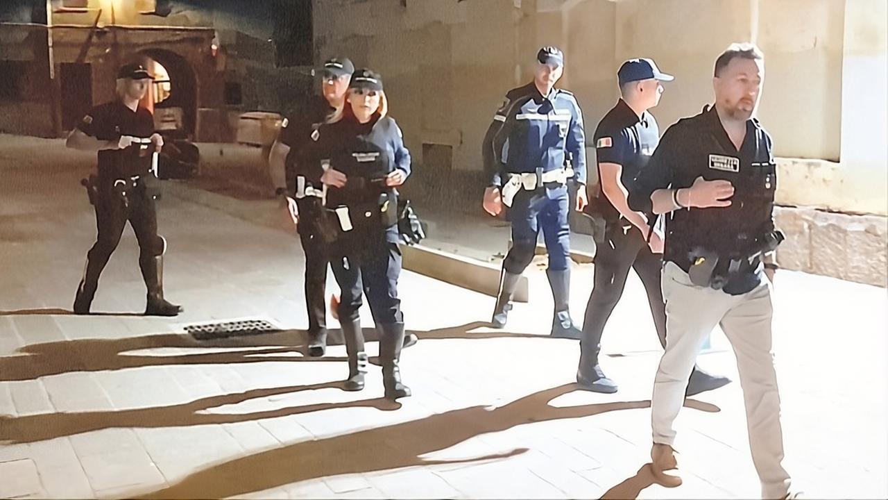 Sassari, nascondeva la droga nelle supposte: arrestato uomo