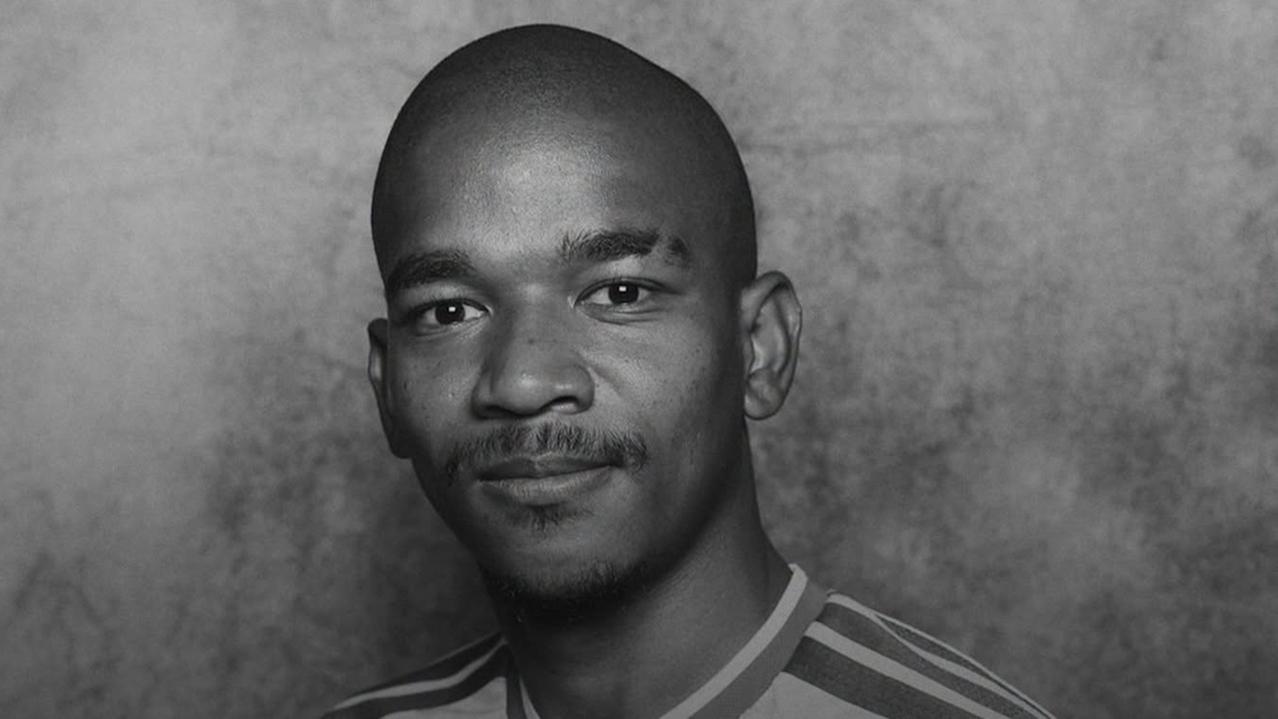 Lutto nel mondo del calcio, muore a 25 anni Jayden Adams: aveva giocato i Mondiali con il Sudafrica