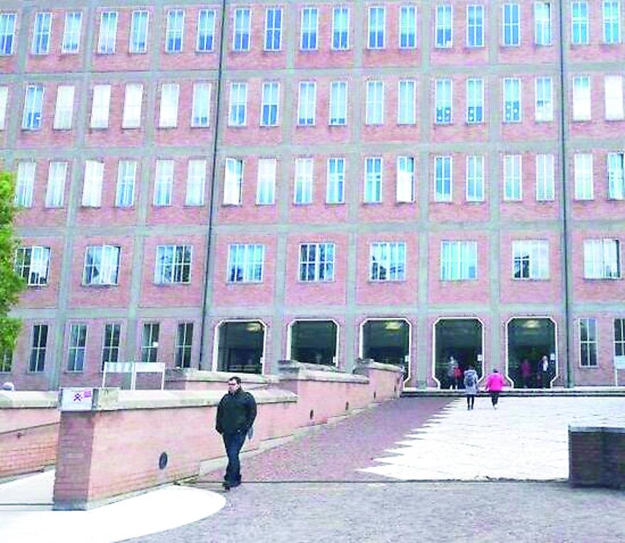 Lavoratrici non vaccinate furono sospese: l’Ausl dovrà pagare le retribuzioni