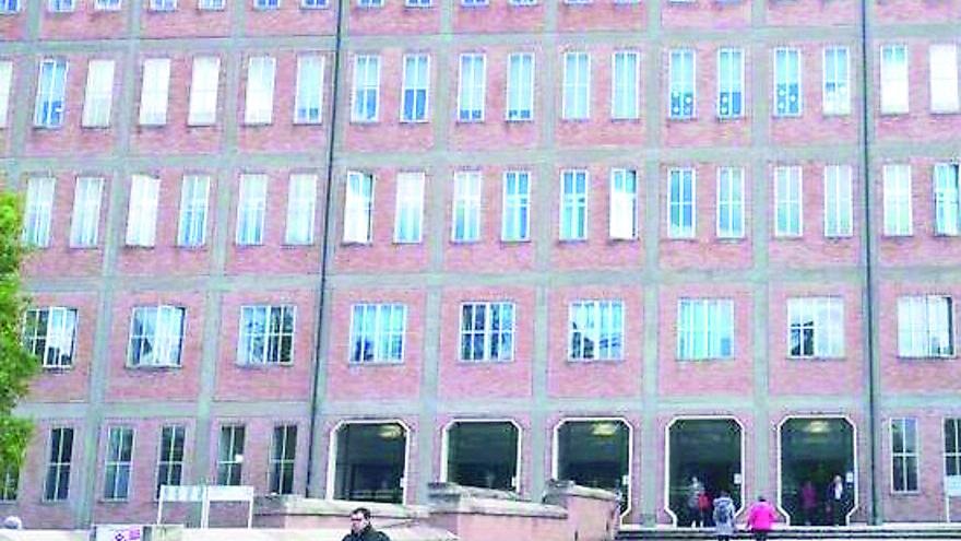 Lavoratrici non vaccinate furono sospese: l’Ausl dovrà pagare le retribuzioni