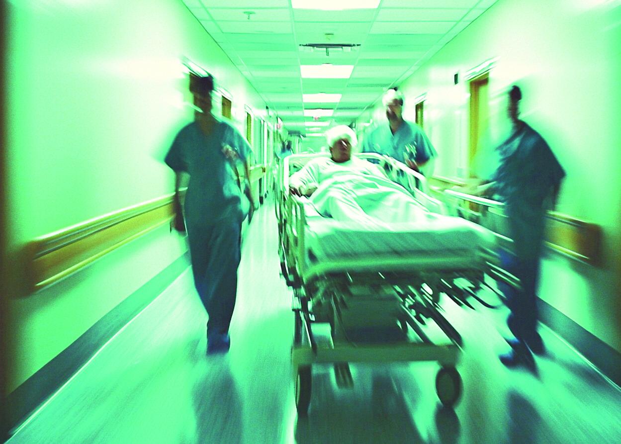 La denuncia di Cisl: «Abbiamo una Sanità “dopata” che regge grazie al lavoro straordinario dei dipendenti»