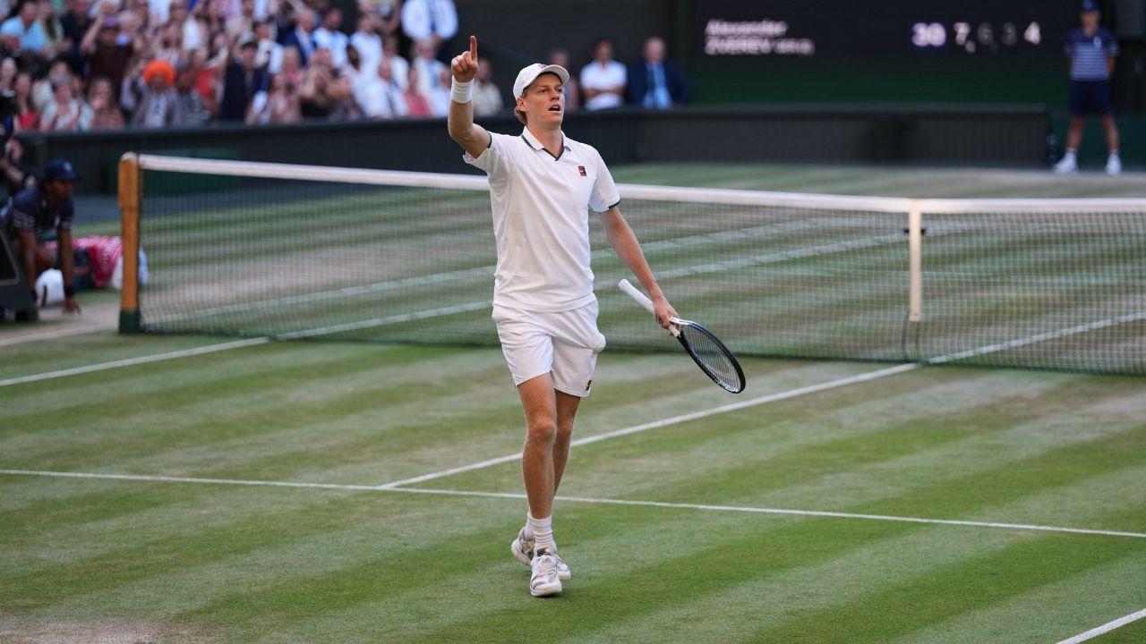 Wimbledon, Jannik Sinner è ancora il re: battuto Zverev in quattro set