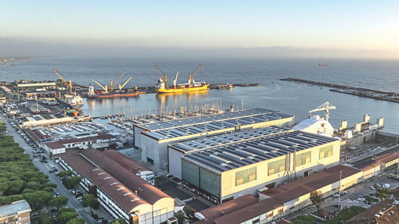 Il sito di The Italian Sea Group a Marina di Carrara (foto d'archivio)