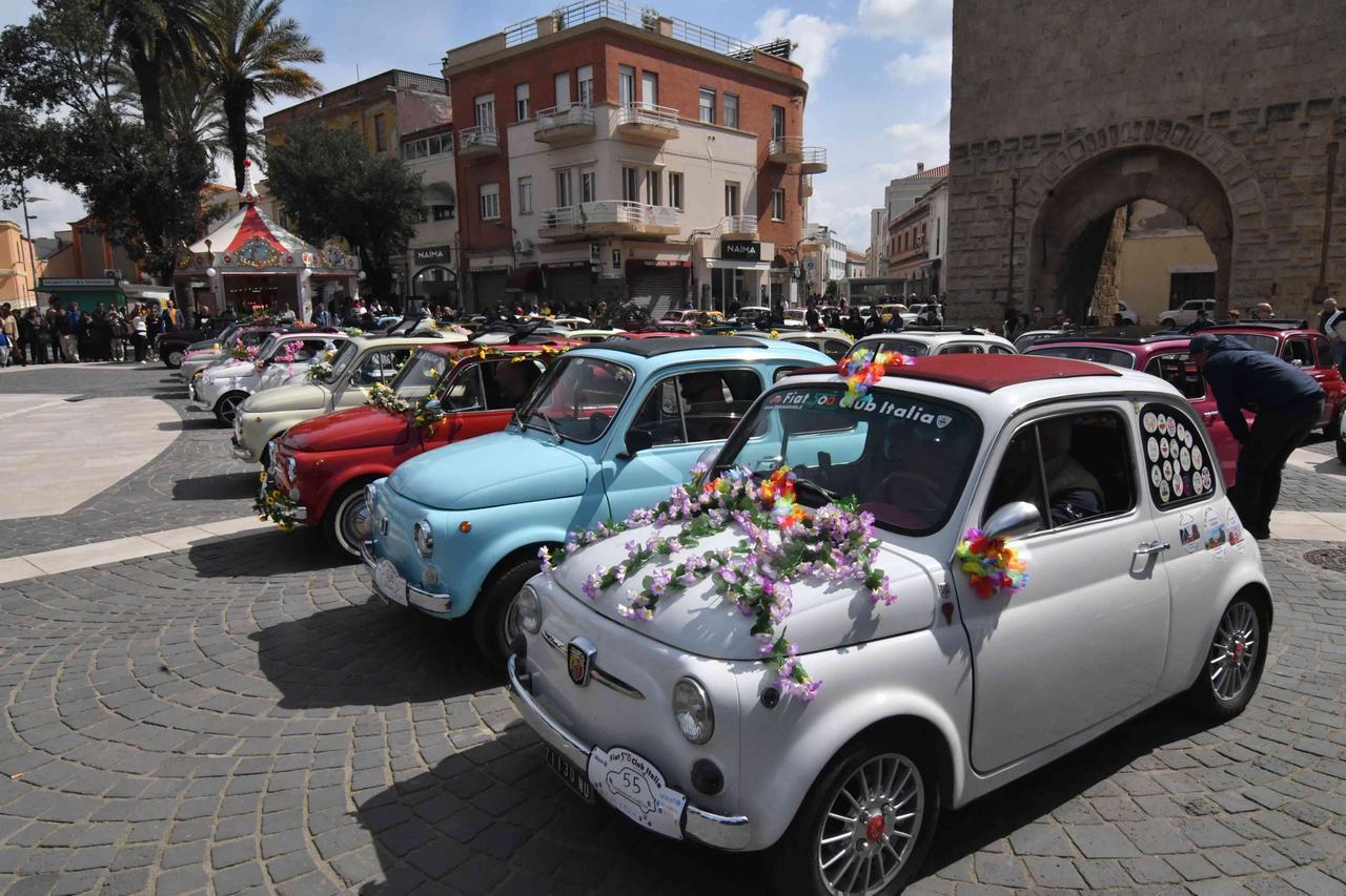 Le storiche Fiat 500 invadono le Notti bianche: ecco dove