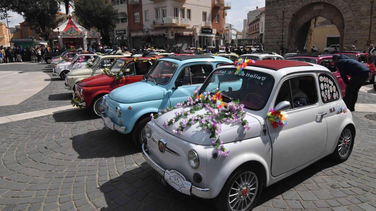Le storiche Fiat 500 invadono le Notti bianche: ecco dove