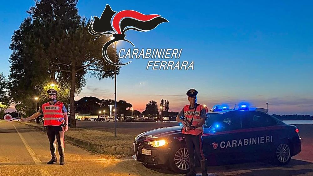 Lido Estensi, urla e vandalismi sul viale: giovanissimi sempre più scatenati