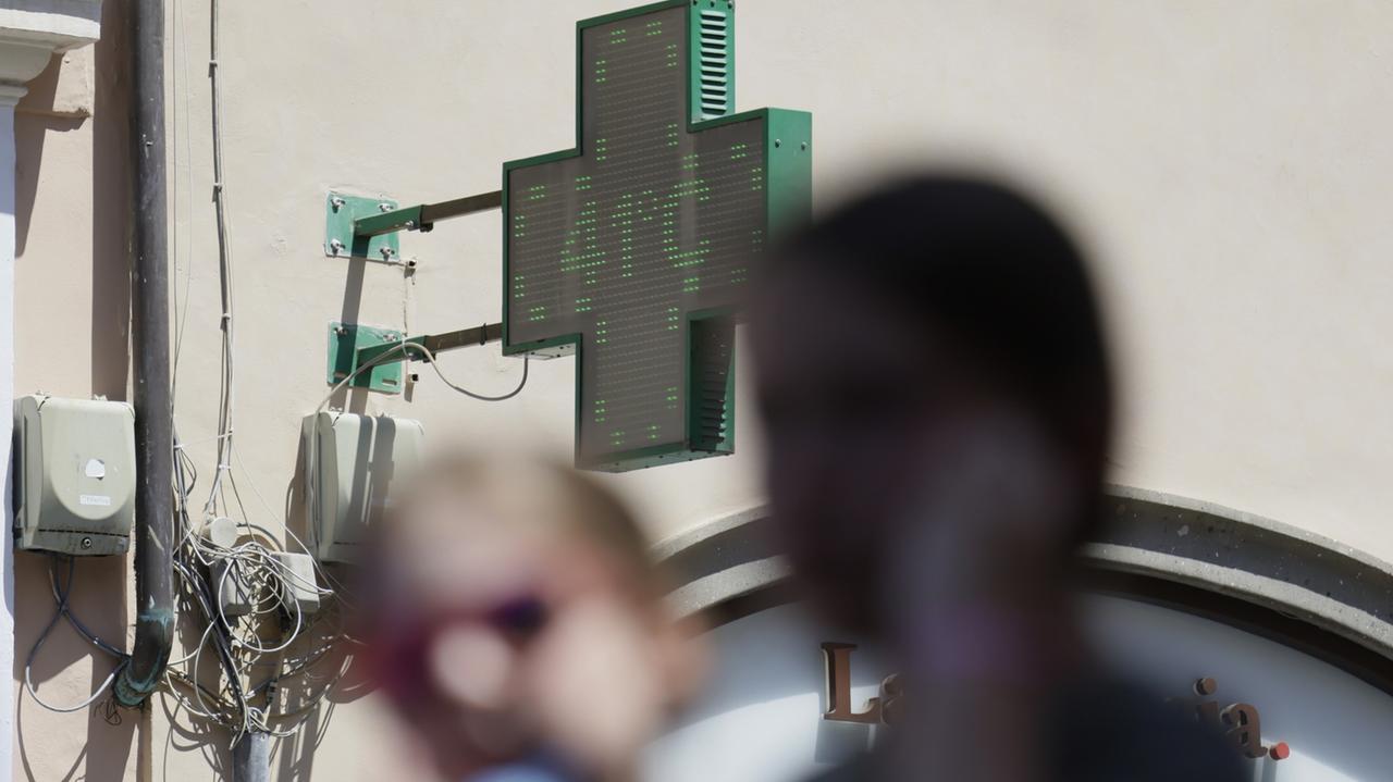 Caldo estremo, attese temperature oltre i 45 gradi: emanata l’allerta regionale – Quando scatta e come difendersi
