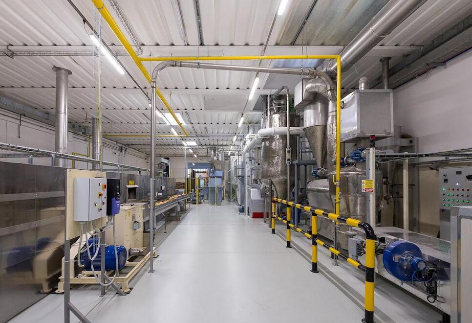 
	Uno dei laboratori dell'azienda di Bientina

