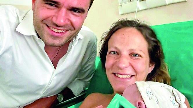 Capannori, è nato Guglielmo: il primogenito del sindaco Del Chiaro