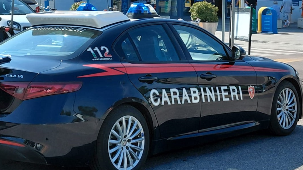 San Bartolomeo in Bosco, caos in un locale: 39enne aggredisce i carabinieri e viene arrestato