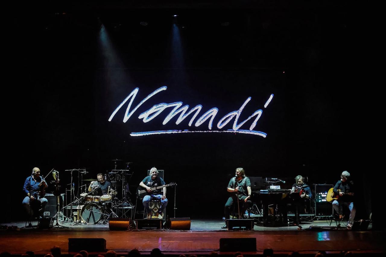 Ultimo “Mercoledì da leoni” con il concerto dei Nomadi, maxi schermo per i Mondiali e incontro con l’egittologo Christian Greco