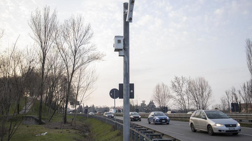 L'autovelox all'uscita 6 della tangenziale Carducci