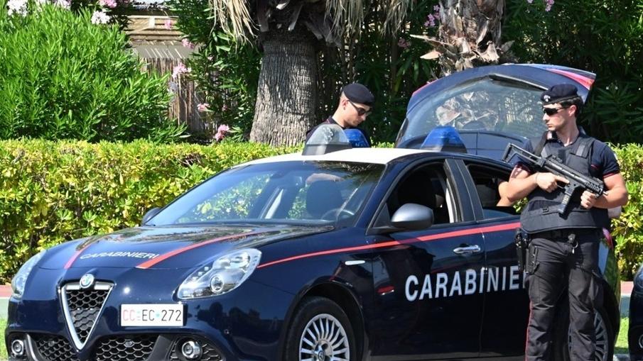 Viareggio, scappa all’alt dei carabinieri: arrestato
