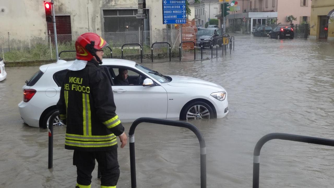Renazzo, allagamenti continui a ogni pioggia intensa: decolla la petizione