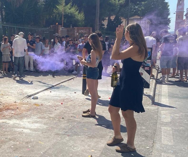 Livorno e i suoi centisti (e con lode) tra fiori, spumante e farina: i nomi dei 92 studenti