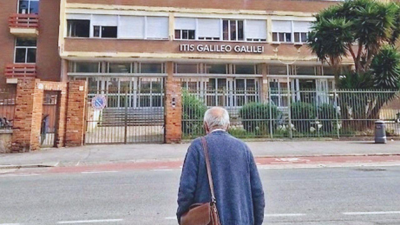 L’82enne Giuseppe Macaione si è diplomato al corso serale dell’Itis Galilei, indirizzo Elettrotecnica (foto di archivio)