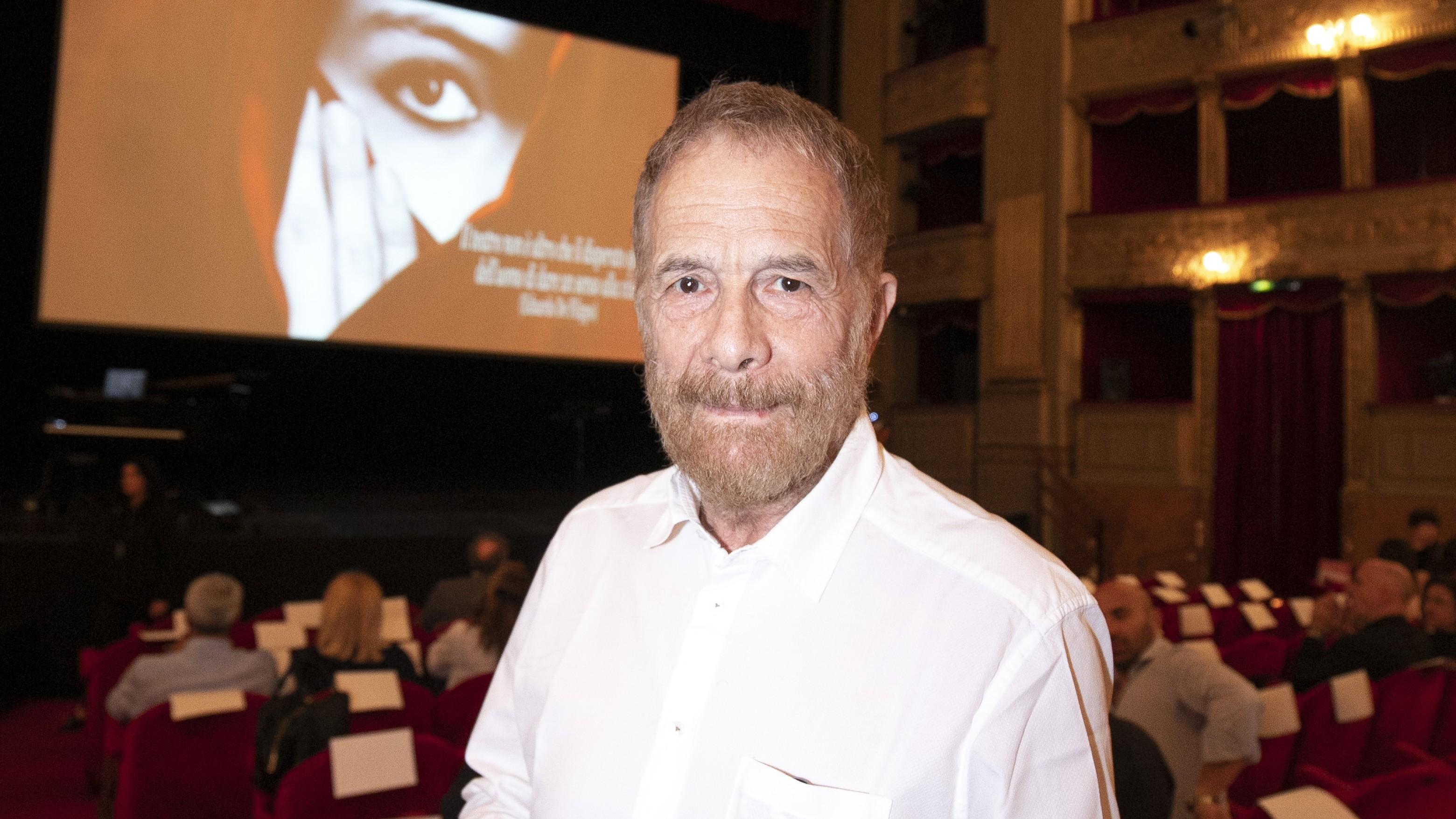 Gabriele Lavia: «Come attore non mi sono mai piaciuto: mi disse la stessa cosa Al Pacino»