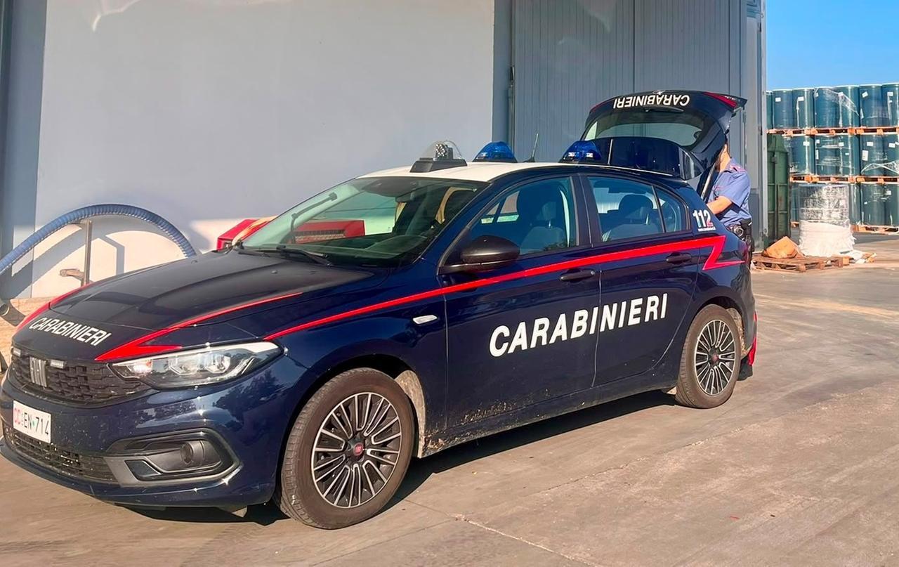 Cade da 8 metri d’altezza nell’azienda di Masi Torello, operaio in pericolo di vita