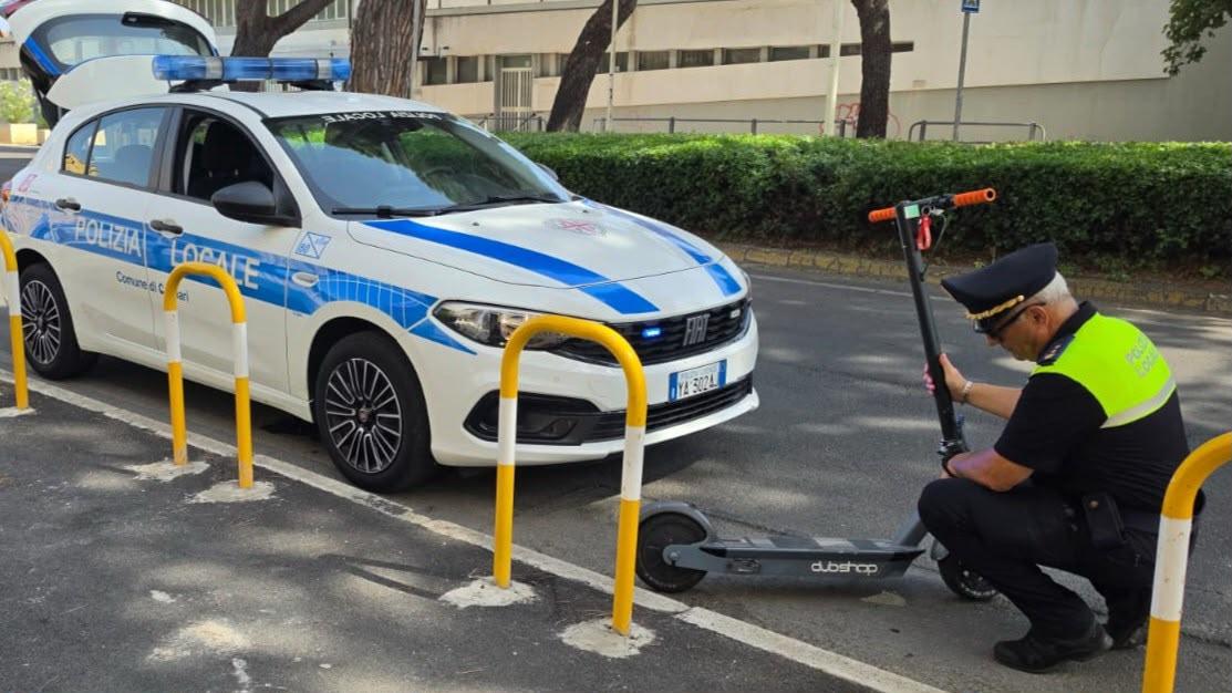Monopattini elettrici senza assicurazione, scattano le prime multe nell’isola