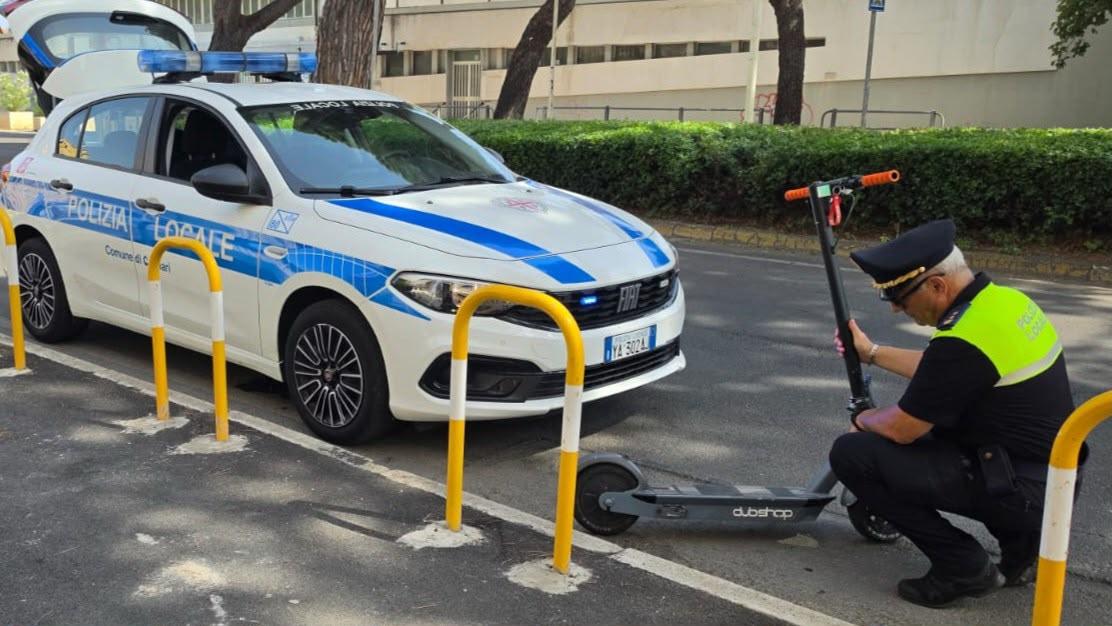 Monopattini elettrici senza assicurazione, scattano le prime multe nell’isola