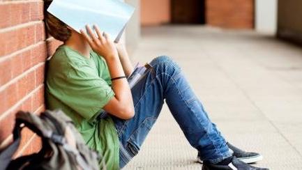 Abbandono scolastico a Prato, il sindaco replica al ministro Valditara