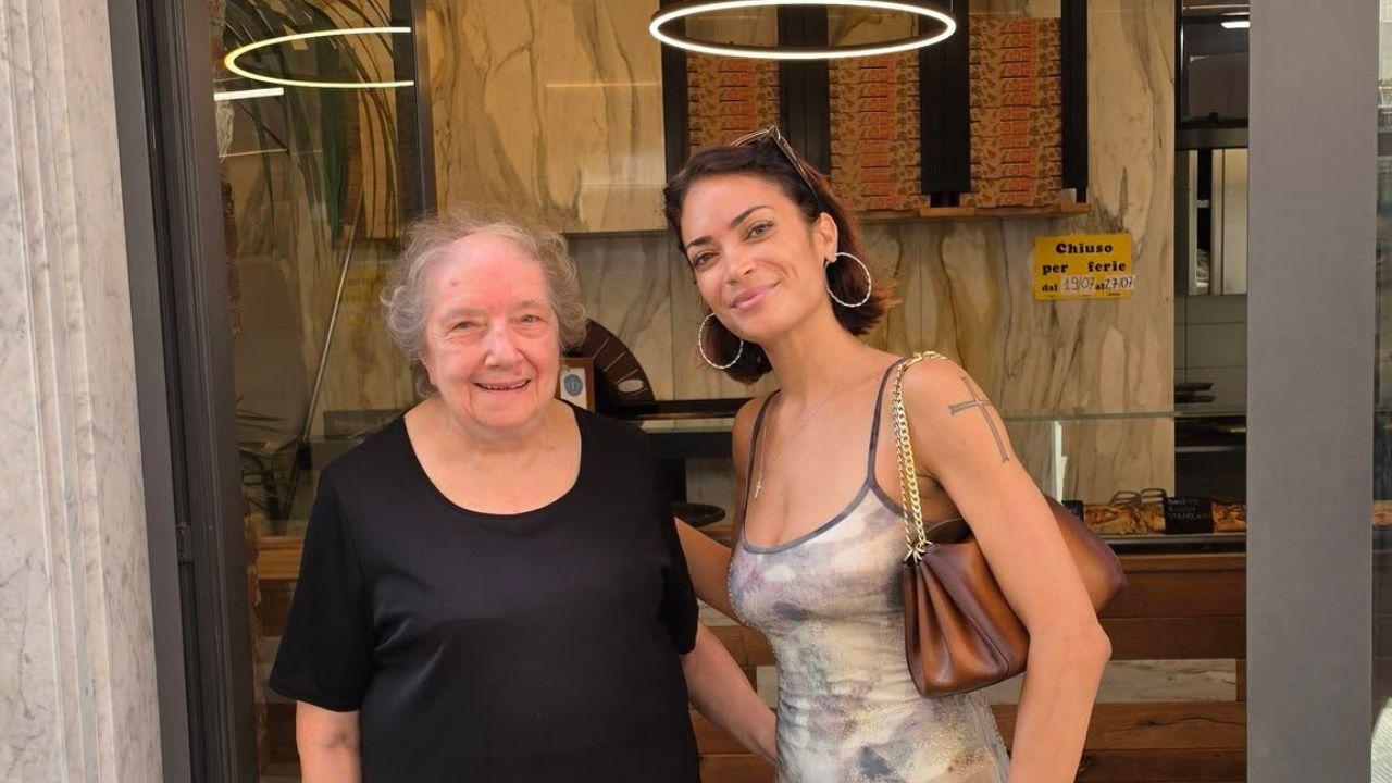 Franca con Elodie (foto pagina Facebook Pizzeria Tognozzi)