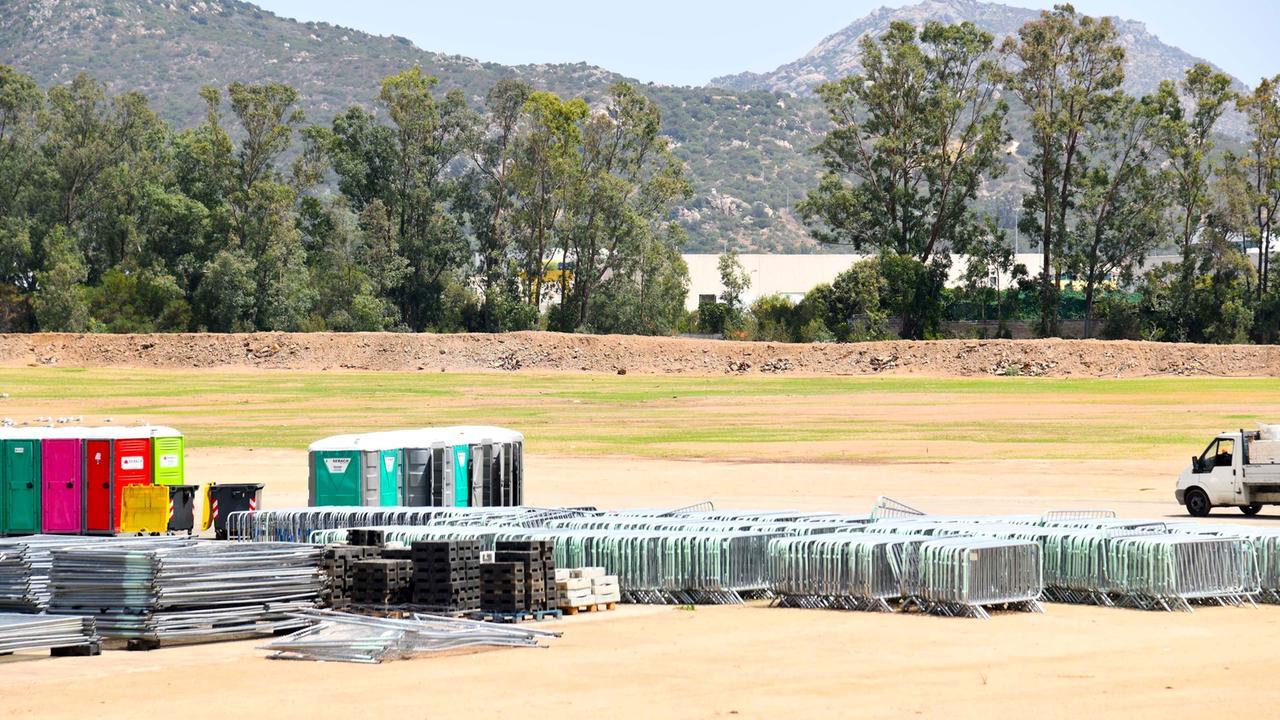 L’Olbia Arena cambia volto: addio terra battuta, arriva il prato verde