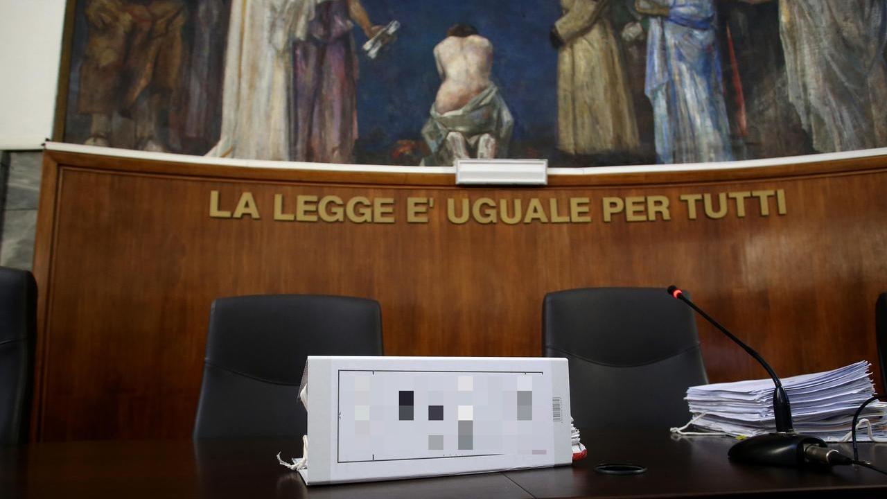 Ferrara, cade l’accusa di maltrattamenti: madre prosciolta