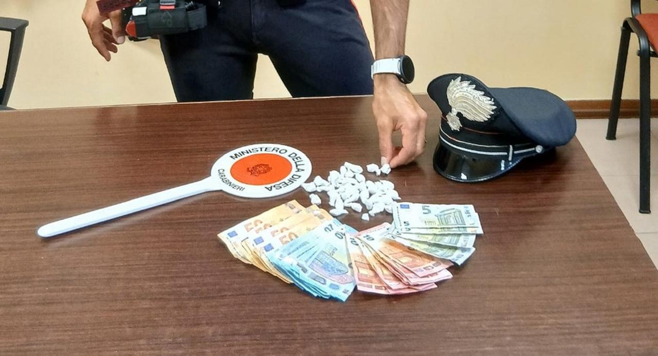 Livorno, arrestato in via Sproni con la cocaina dopo l’inseguimento in scooter