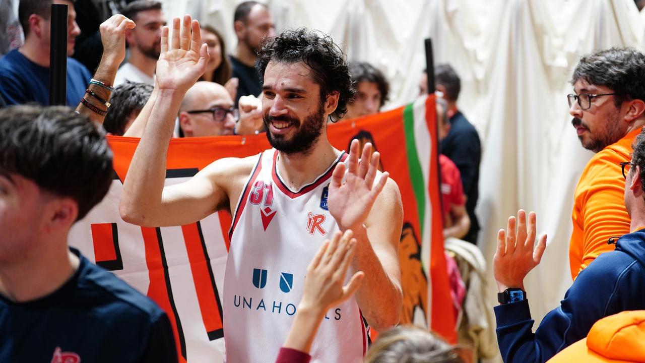 Una Hotels, il capitano se ne va: Michele Vitali torna a Sassari