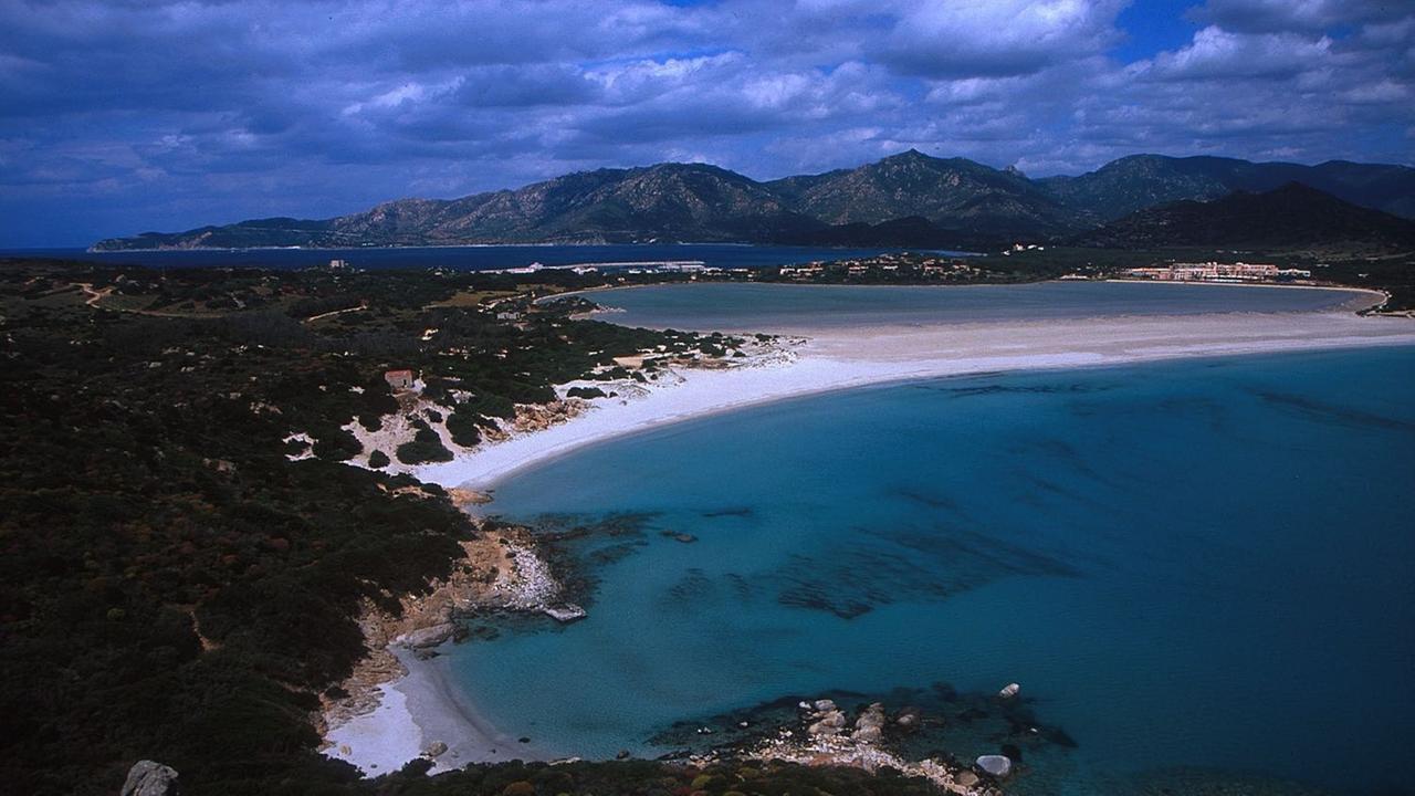 Costa di Villasimius, bellezza paradisiaca dall’equilibrio fragile