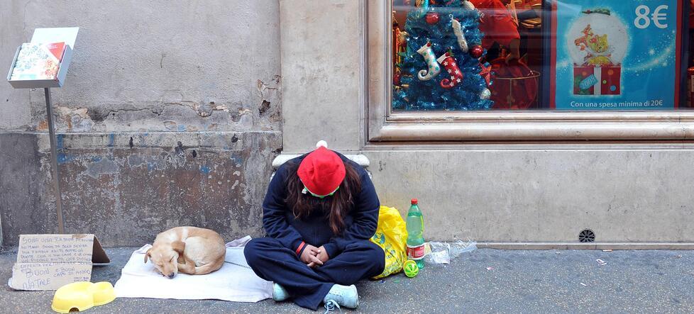 Pisa, senza casa e servizi sociali: “record” di poveri alla Caritas 