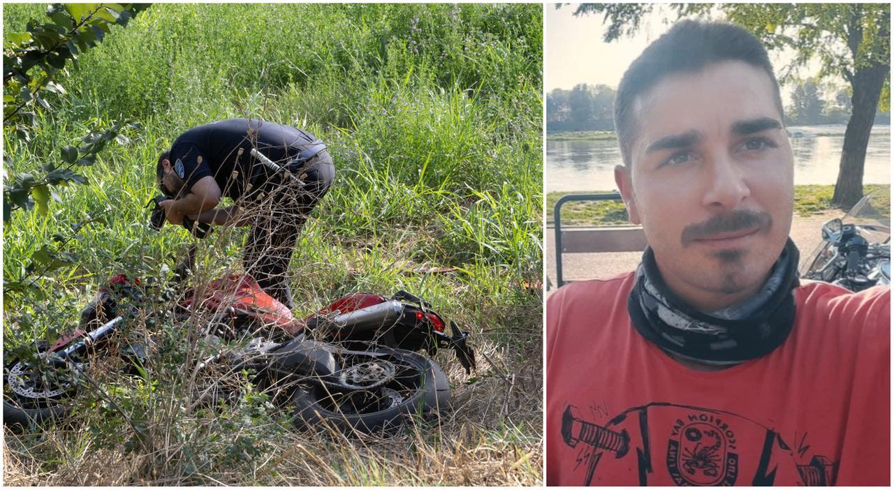 Antonio Fatone, vittima dell'incidente, e la sua moto