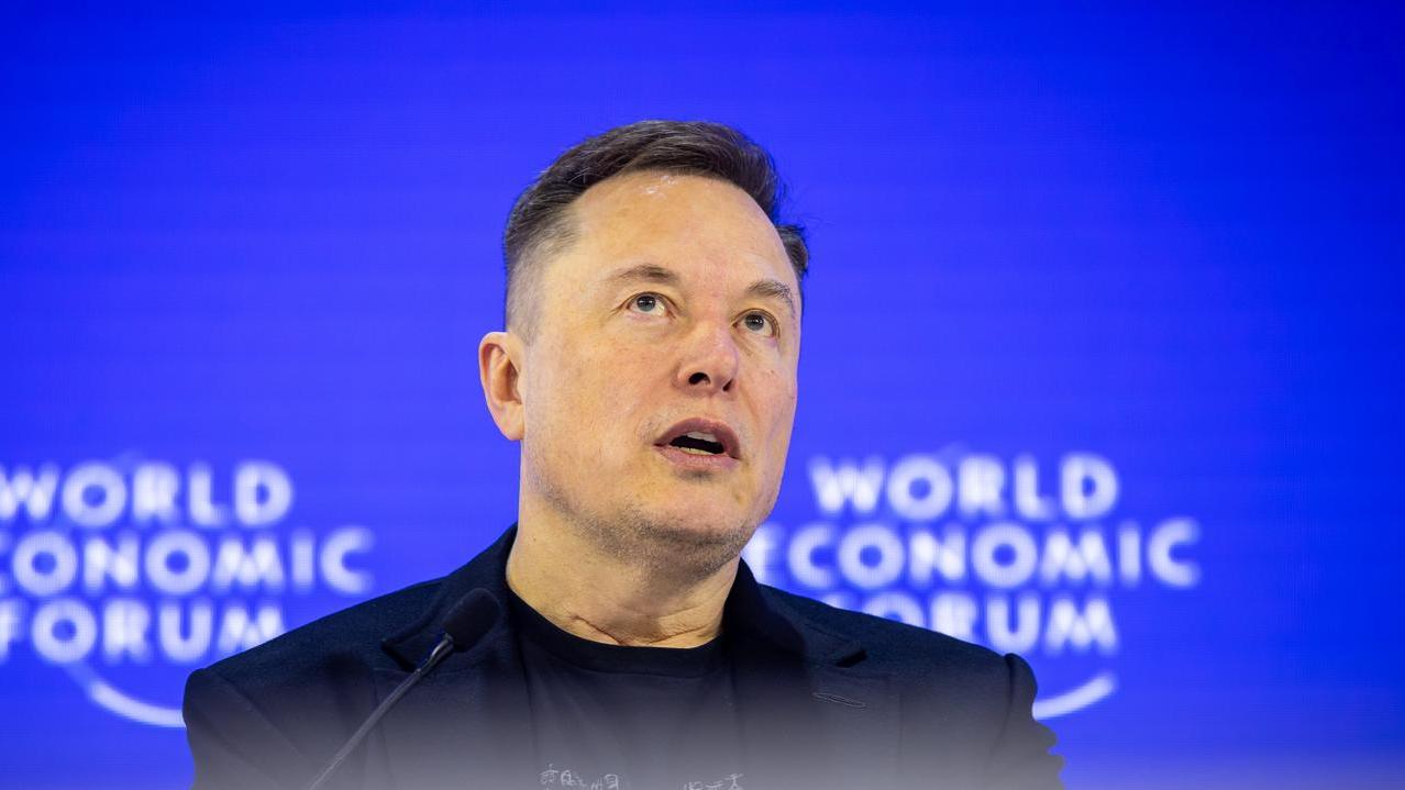 Caso Roggero, l’affondo di Elon Musk: «Una follia, andrebbero condannati giudici e pm»