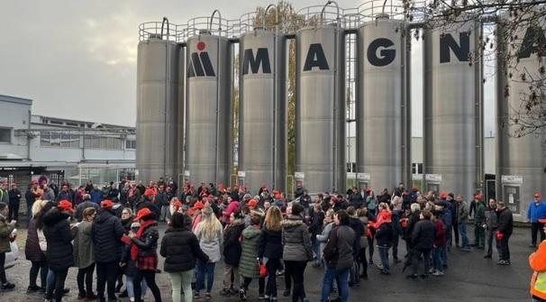 Magna chiude fabbrica in Baviera: «Servono garanzie per Guasticce»<br>
